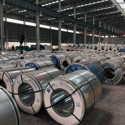El acero galvanizado laminado en caliente de ASTM Dx51d SGCC arrolla 0,23 mm - 3,5 mm
