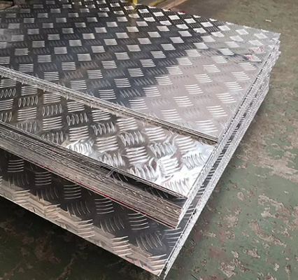 ASTM Full Hard 600 - placa a cuadros laminada en caliente del soldado militar de 1500 mm para escaleras antirresbaladizas
