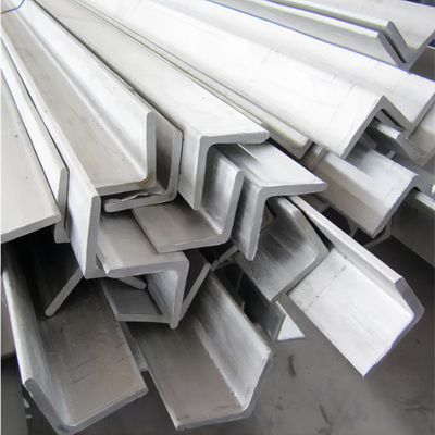 SS400 - SS500 acero galvanizado desigual igual caliente/en frío del ángulo de los 5 - del 12m para el sector de la construcción