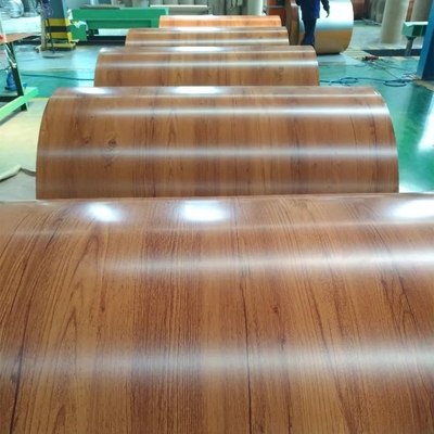 El SUS de JIS galvanizó Ppgi que el cinc de acero de la bobina cubrió la pintura impresa de madera 0,18 - 1.5m m