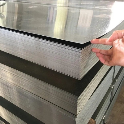 AISI que 0,5 milímetros galvanizaron la placa de techumbre de la hoja de acero A526 cubren con cinc caliente revestido sumergido