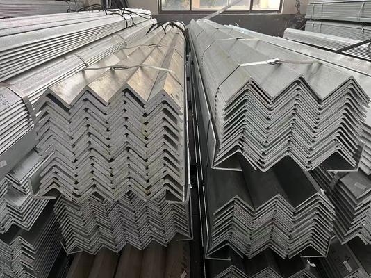 ISO9001 Barra de ángulo de acero inoxidable laminada en caliente 3m 4m 5m longitud 304 347 321H grado