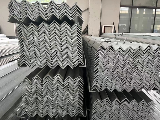 Barras de ángulo de acero inoxidable laminadas en caliente ASTM 201 304 316L 3m 5m 6m para la industria