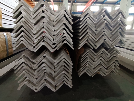 Acero ángel laminado en caliente / hierro / Ms ángulo L perfil de acero laminado en caliente con barras de ángulo igual / desigual precio de acero con excelente calidad